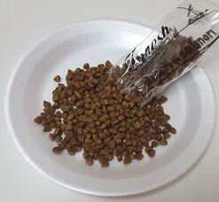 Alpha Dog Series All Natural Limited Ingredients "FURESH" Premium Dry Dog Food Kibble, Duck And Salmon Recipe, Complete Balanced Health, For Puppies And Small,Medium Breed Dogs, (All Stages)-11 Lbs -Dog Supplies Store 517VfTTke5L